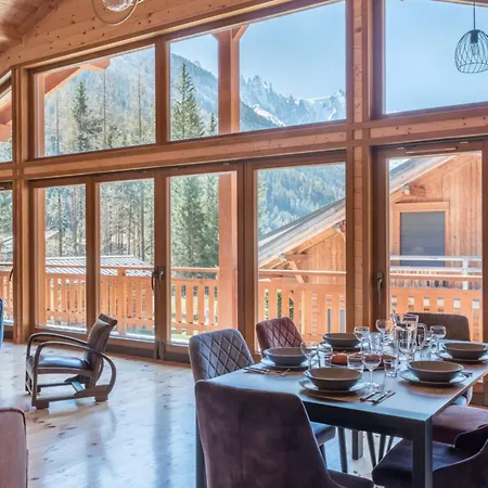 Large Chalet For 10 With Mont Blanc'S View * Шамони