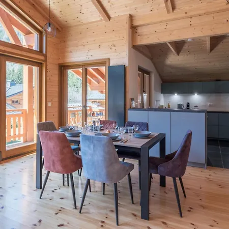 Large For 10 With Beautiful Garden Chalet Chamonix