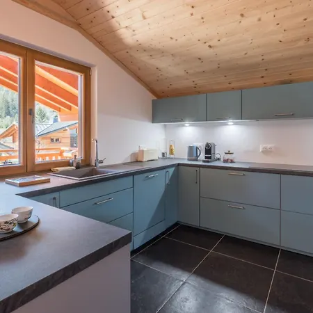 Chalet Large For 10 With Beautiful Garden *