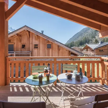 Large Chalet For 10 With Mont Blanc'S View